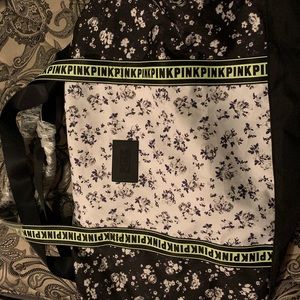 Pink duffel bag brand new